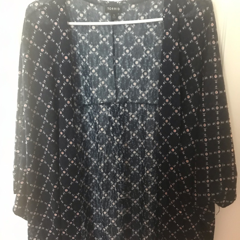 Torrid sz 5 (28) navy knitted kimono